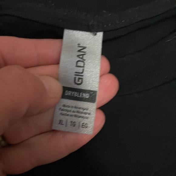 Men’s T preloved - Picture 3 of 3